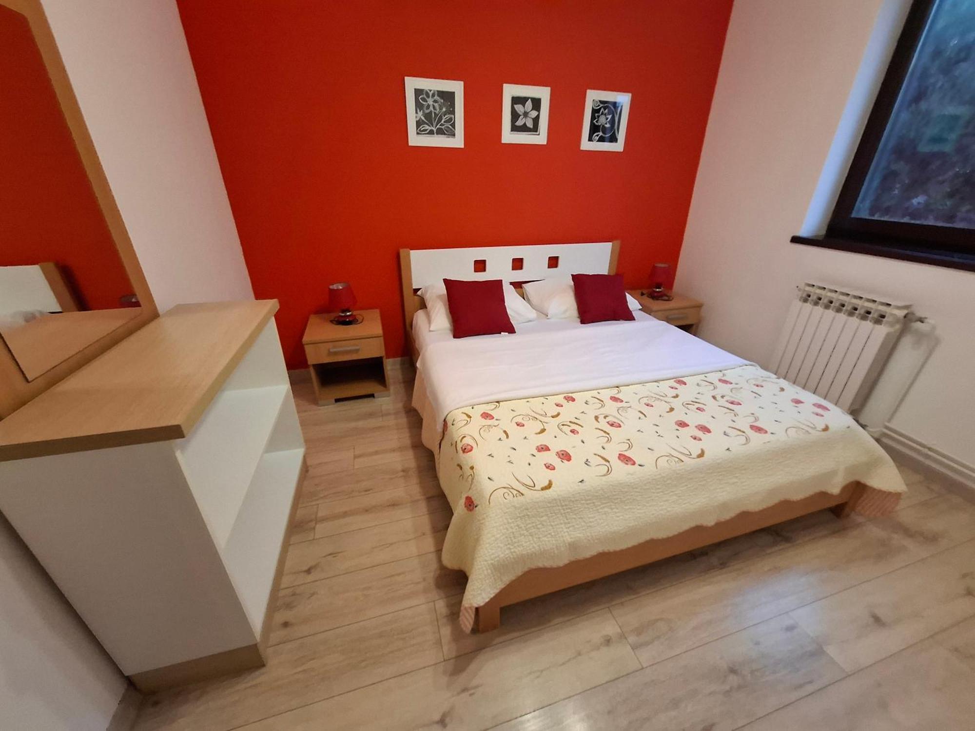 Apartments Suncica マリ・ロシニュ エクステリア 写真